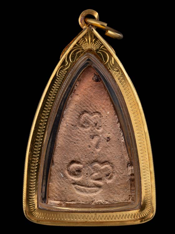 พระพุทโธน้อย แม่ชีบุญเรือน วัดอาวุธฯ พิมพ์เล็กหลังยันต์พุทโธ ปี2494 จ.กรุงเทพฯ พร้อมเลี่ยมทอง-1