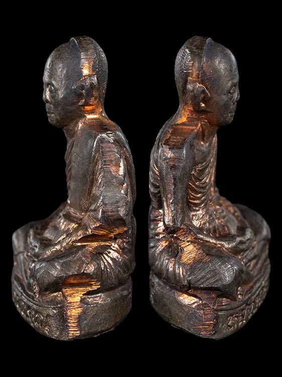 รูปเหมือนปั๊มเทพประทานพร หลวงพ่อคูณ วัดบ้านไร่ เนื้อนวะโลหะ สวยเดิมพร้อมกล่องเดิม-1