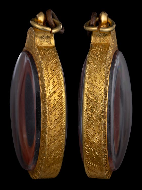 เหรียญหลวงปู่ทวด วัดช้างให้ เนื้อทองแดง จ.ปัตตานี พร้อมเลี่ยมทอง-1