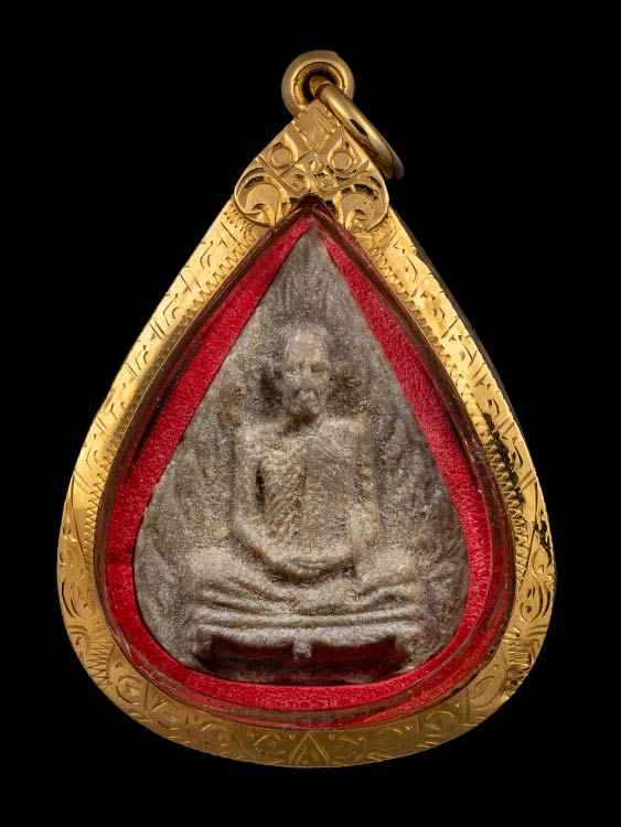 พระหลวงปู่โต๊ะวัดประดู่ฉิมพลี พิมพ์ใบโพธิ์หลังยันต์นะ หลังคีบปริ้นชัดๆฟอร์มสวย พร้อมเลี่ยมทอง