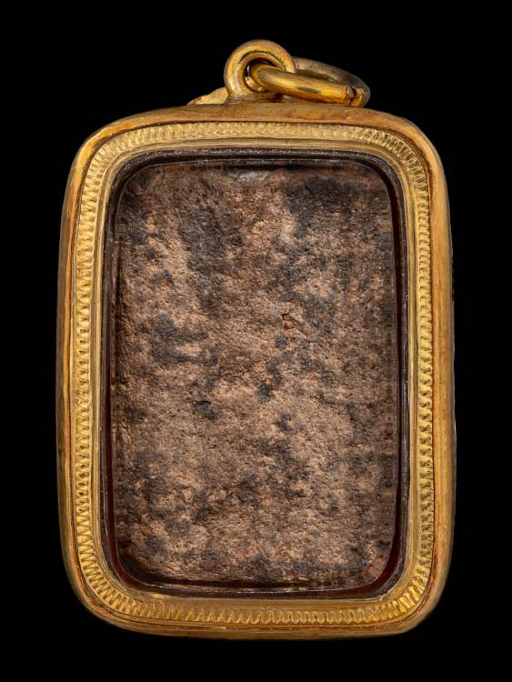 พระหลวงพ่อปาน วัดบางนมโค พิมพ์ทรงปลาหมอใหญ่ พร้อมเลี่ยมทอง-1