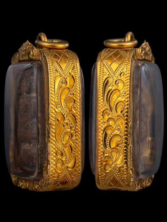 พระหลวงพ่อปาน วัดบางนมโค พิมพ์ทรงปลาหมอใหญ่ พร้อมเลี่ยมทอง-1