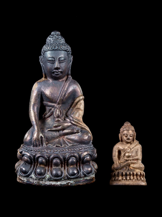 ชุดพระกริ่งพระชัยวัฒน์ หลวงปู่คร่ำ วัดวังหว้า เนื้อเงิน หมายเลข586 พร้อมกล่องเดิม-1