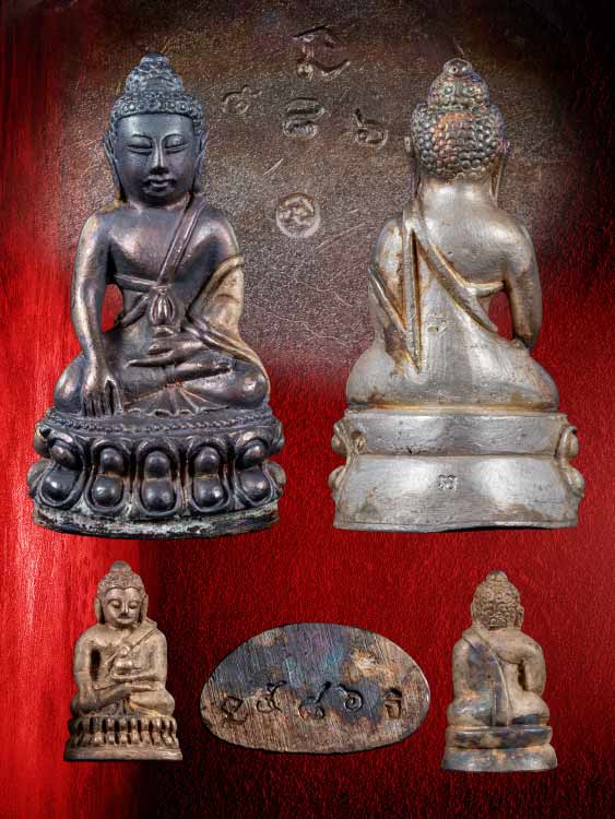 ชุดพระกริ่งพระชัยวัฒน์ หลวงปู่คร่ำ วัดวังหว้า เนื้อเงิน หมายเลข586 พร้อมกล่องเดิม-1