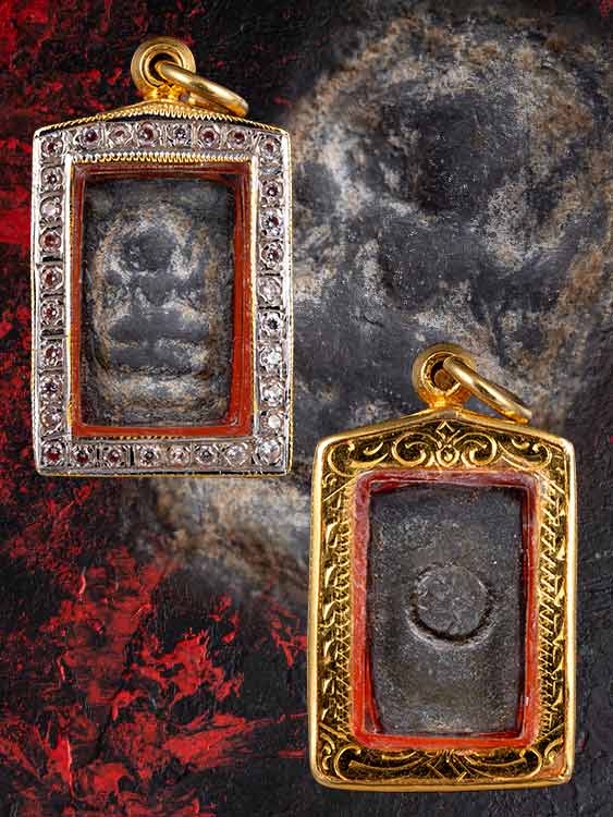 พระหลวงปู่ศุข วัดปากคลองมะขามเฒ่า สภาพใช้ พร้อมเลี่ยมทอง-1