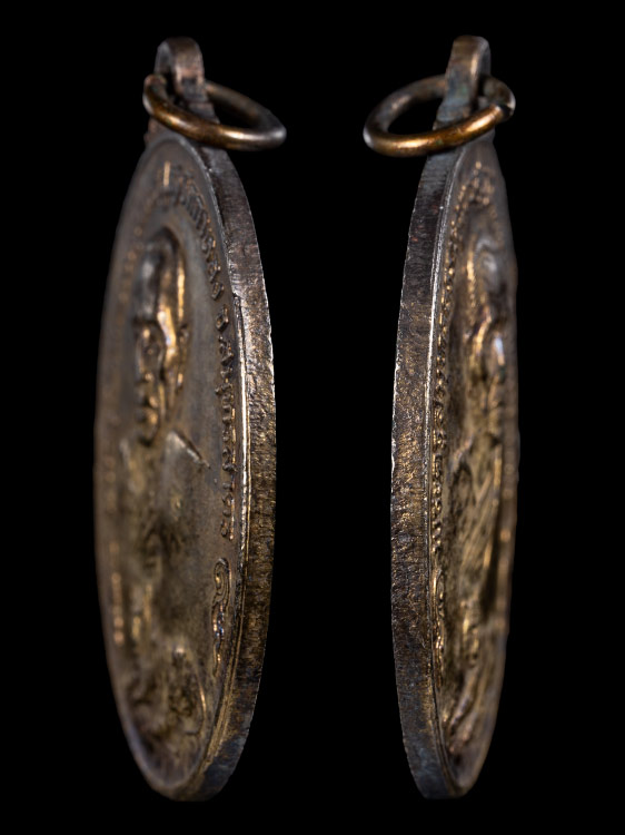 เหรียญเสือเดี่ยวหลวงพ่อสุด วัดกาหลง เนื้อกะไหล่ทอง สวยแชมป์-1