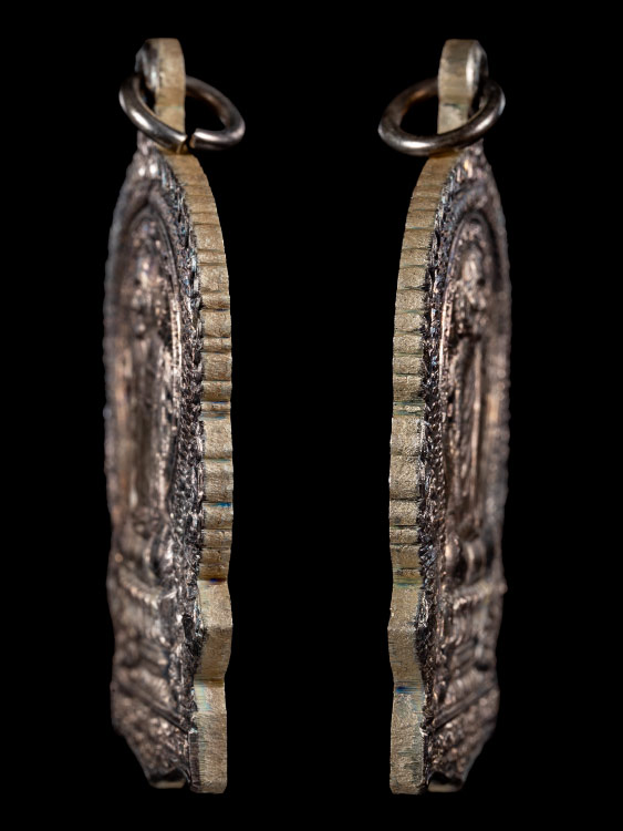 เหรียญนั่งพานหลวงพ่อสด วัดโพธิ์แตงใต้ เนื้อเงิน-1