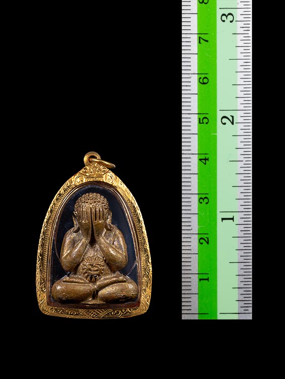 พระปิดตาอุดมโชคหลวงปู่หมุน วัดบ้านจาน ปี43 พร้อมเลี่ยมทอง-1