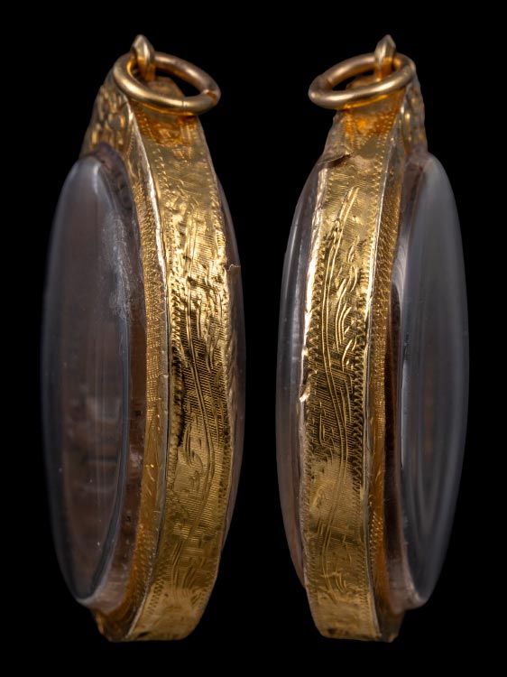 เหรียญหลวงปู่ทวด วัดช้างให้ รุ่น4 พร้อมเลี่ยมทอง สภาพใช้พุทธคุณ-1