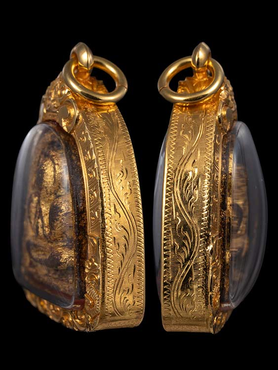 พระปิดตานักกล้ามกลาง เจ้าคุณศรี วัดอ่างศิลา พร้อมเลี่ยมทอง-1