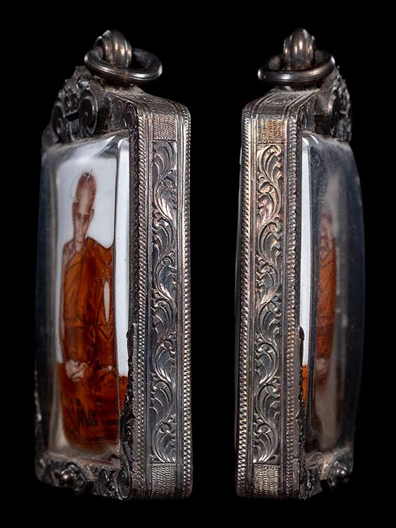 ล็อกเก็ตหลวงพ่อผินะ วัดสนมลาว พิมพ์ใหญ่ พร้อมเลี่ยมเงิน-1