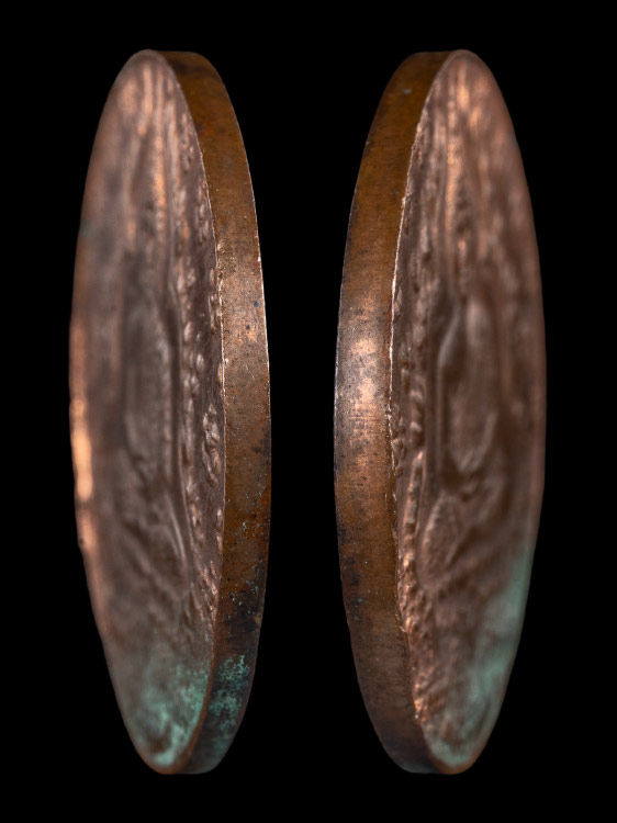 เหรียญพระแก้วมรกต วัดพระศรีฯ เนื้อทองแดงผิวไฟ ปี2475-1