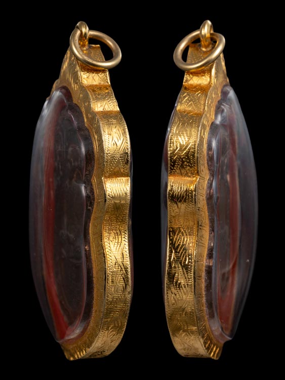 เหรียญหลวงปู่โต๊ะ วัดประดู่ฉิมพลี เนื้อทองแดง ปี17 พร้อมเลี่ยมทอง สวยมาก-1