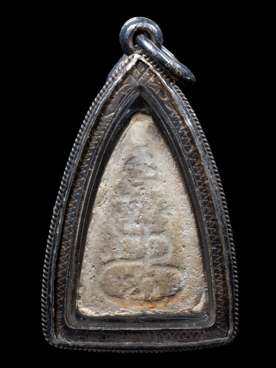 พระพุทโธน้อย แม่ชีบุญเรือน วัดอาวุธฯ หลังยันต์นะอะระหัง ปี2494-1