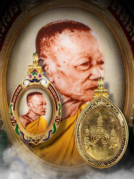 ล็อกเก็ตหลวงพ่อหยอดวัดแก้วเจริญหลังแผ่นทองคำรุ่นแรกหายากเลี่ยมทองสั่งทำอย่างดี-1