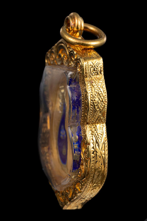 เหรียญเสมาหลวงพ่อโสธร เนื้อเงินกะไหล่ทองลงยาน้ำเงิน ปี09 เลี่ยมทอง หายาก สภาพสวย-1