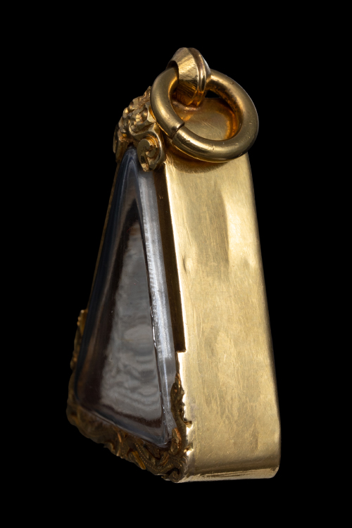 พระผงของขวัญ วัดปากน้ำ รุ่น4 นิยมหลังภ.สำเภา ปี2514 พร้อมเลี่ยมทองอย่างดี-1