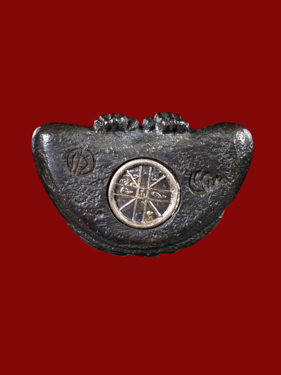 พระปิดตาหัวจรวด ยอดนิยมหลวงพ่อคูณ วัดบ้านไร่ สภาพสวย พร้อมกล่องเดิม-1