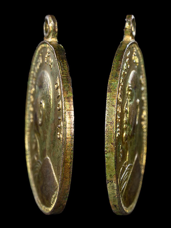 เหรียญพระอาจารย์ฝั้น อาจาโร วัดป่าอุดมสมพร รุ่น17 ตอกโค้ด จ.ชุมพร-1