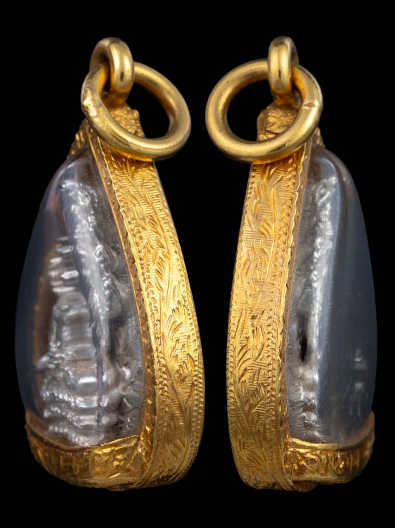 พระนาคปรกท่านเจ้านรฯ วัดเทพศิรินทรฯ เนื้อเงิน พิมพ์ใบโพธิ์เล็ก ปี13 พร้อมเลี่ยมทอง-1