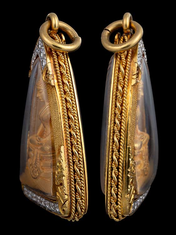 พระกริ่งหลวงพ่อโสธร กรมตำรวจ เนื้อทองคำ พิมพ์เล็ก พร้อมเลี่ยมทอง-1