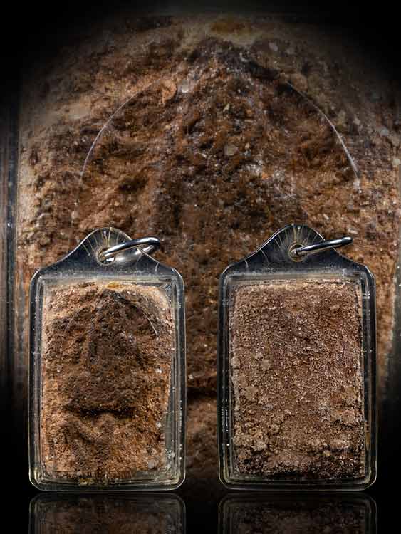 พระลพ.ปานวัดบางนมโค สภาพใช้พุทธคุณ สำหรับคนงบน้อยไว้ศึกษาและใช้พุทธคุณสภาพยังน่ารักมีเค้าโครงและผงเดิม-1