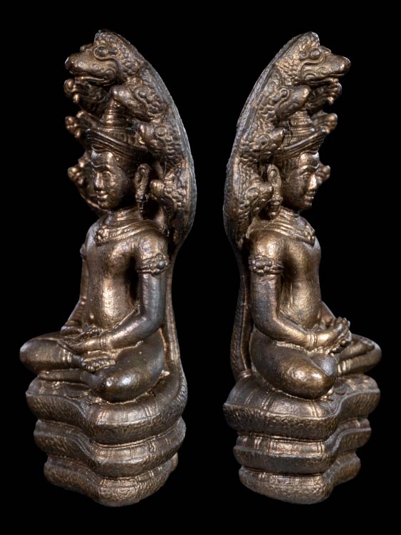 พระนาคปรกหลวงปู่ดู่ วัดสะแก รุ่นไพทอง เนื้อนวะโลหะ ปี30 พร้อมกล่องเดิม-1